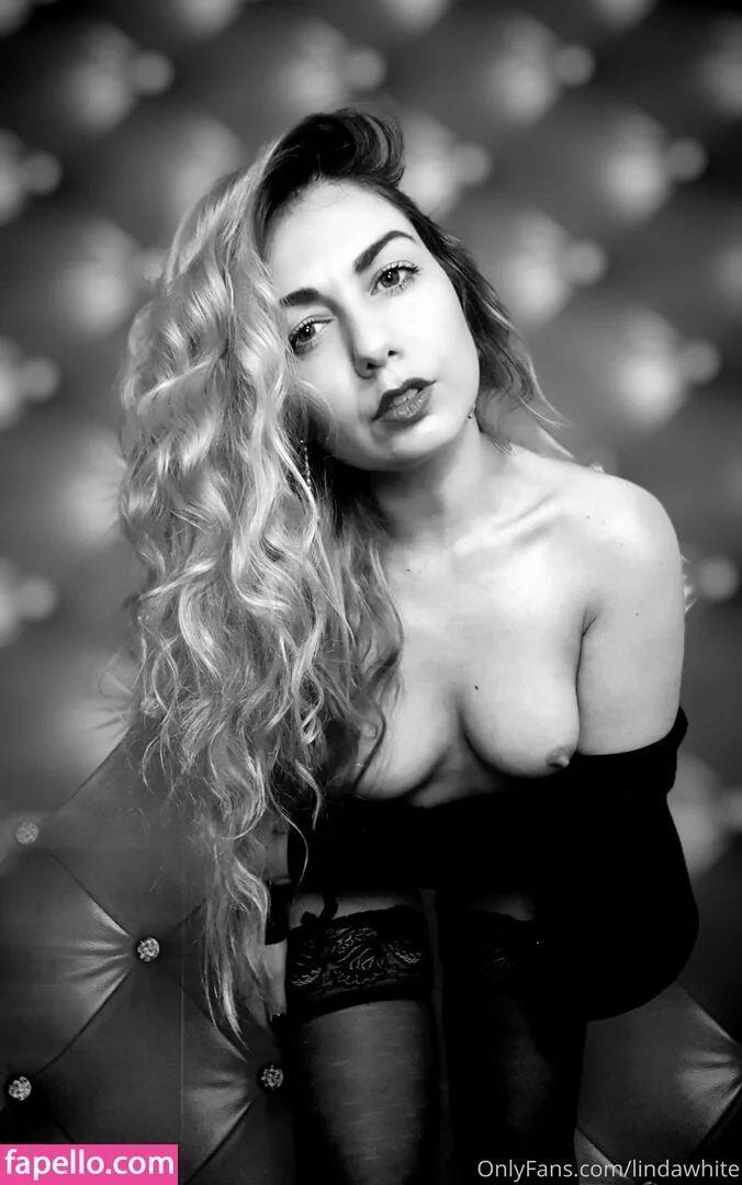 LindaWhite Onlyfans Photo Gallery 