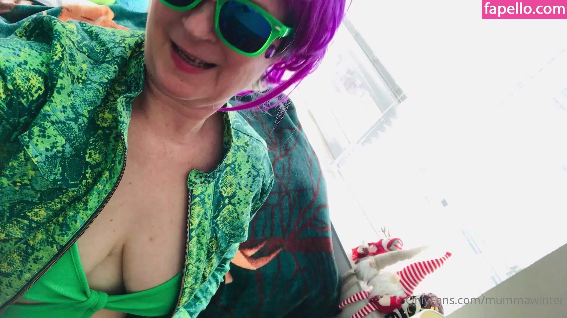 mummawinter Onlyfans Photo Gallery 