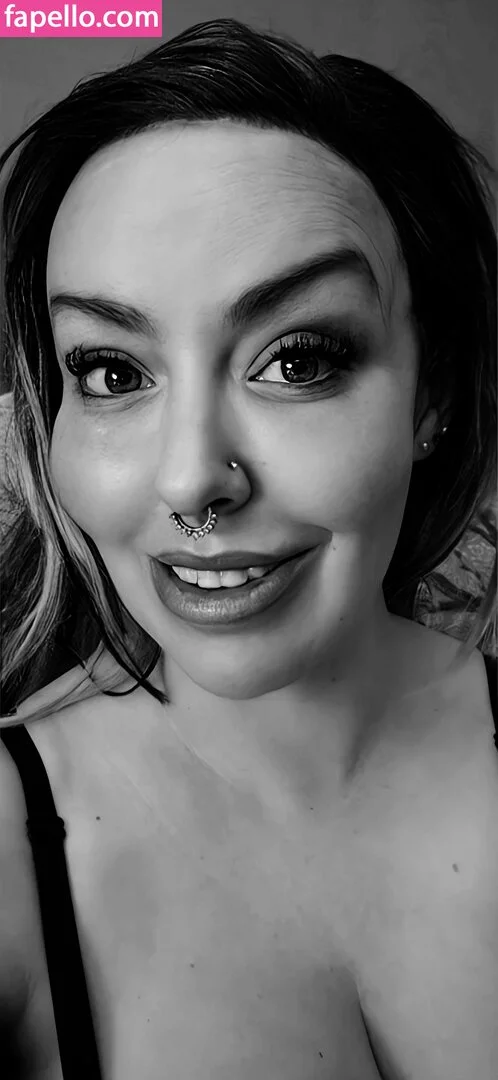 CaraWilder Onlyfans Photo Gallery 