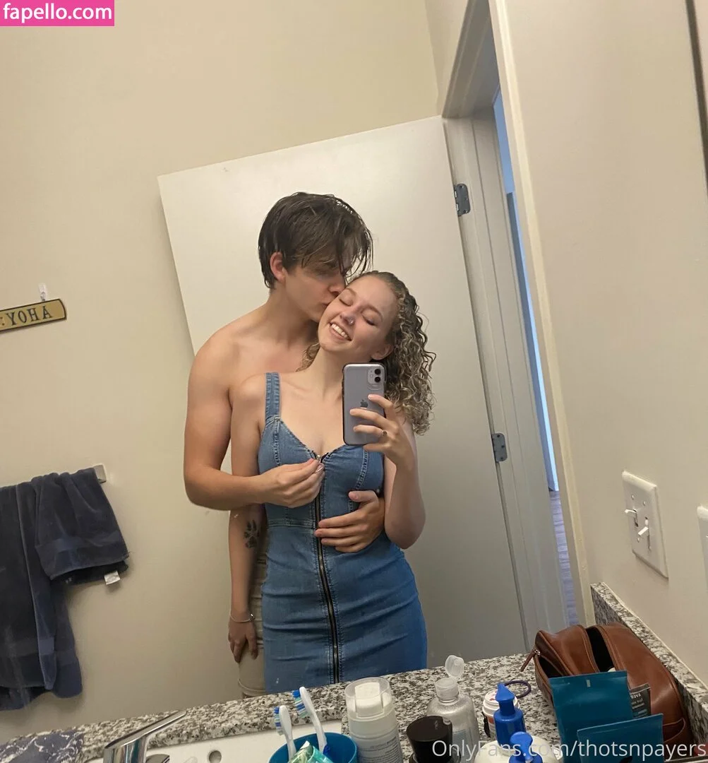 thotsnpayers Onlyfans Photo Gallery 