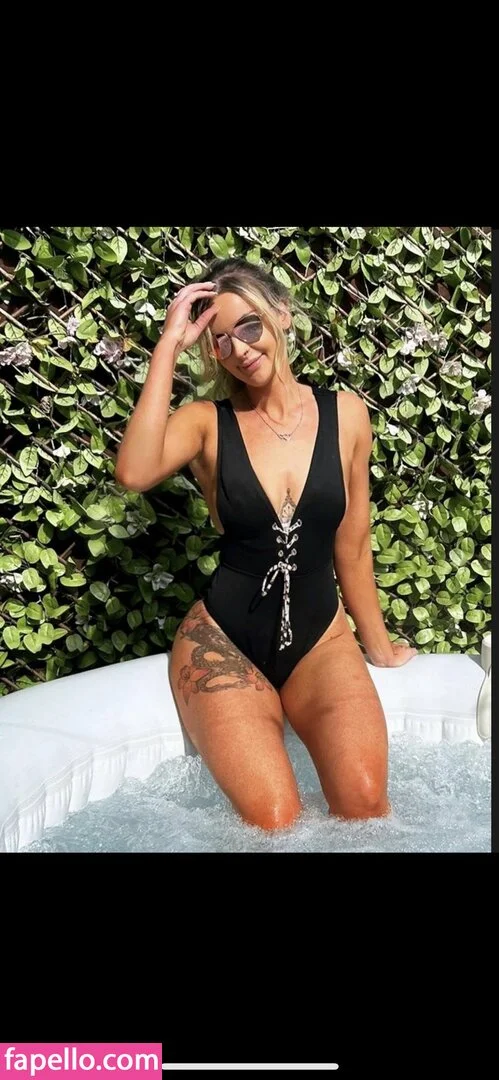 Buff.bunnies Onlyfans Photo Gallery 