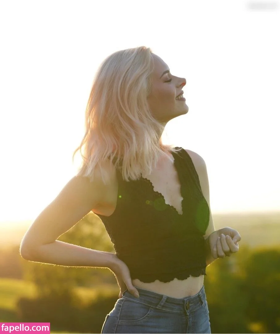 Lorena Kirchhoffer Onlyfans Photo Gallery 