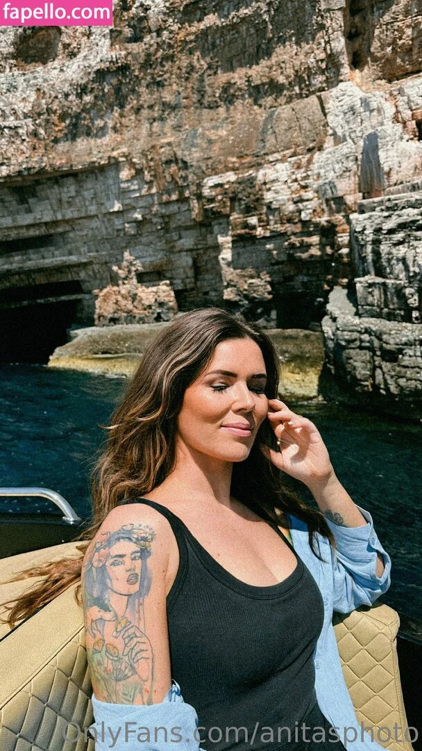 anitkaaa Onlyfans Photo Gallery 