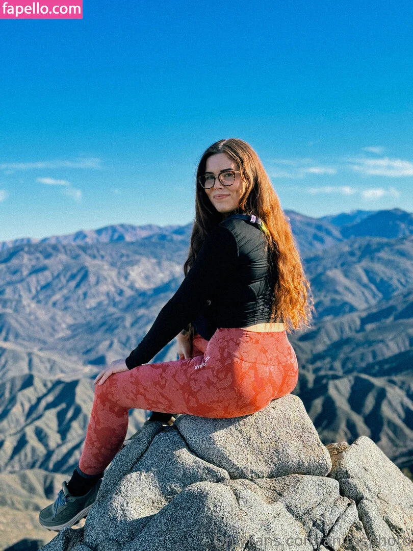 anitkaaa Onlyfans Photo Gallery 