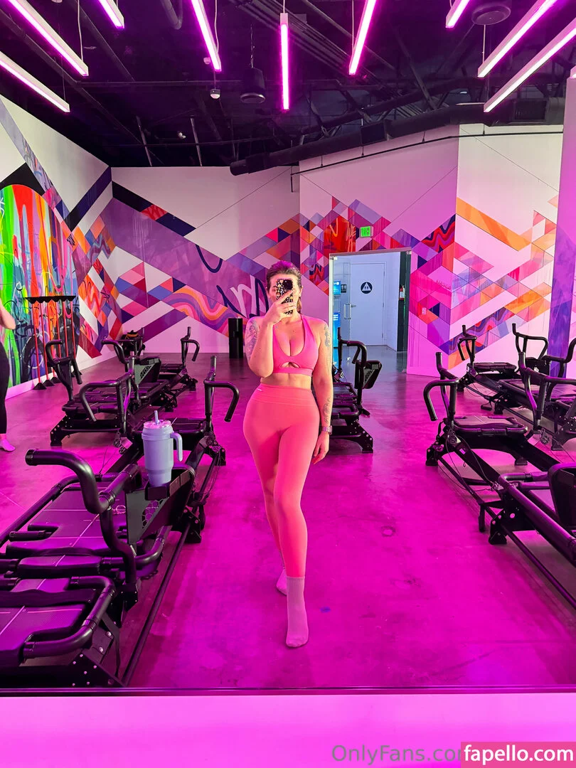 anitkaaa Onlyfans Photo Gallery 