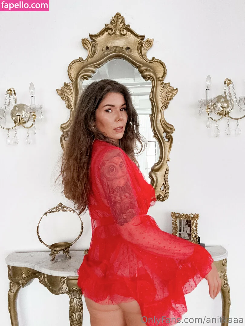 anitkaaa Onlyfans Photo Gallery 