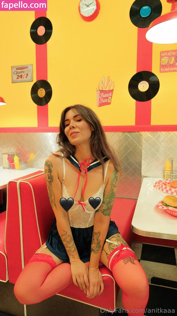 anitkaaa Onlyfans Photo Gallery 