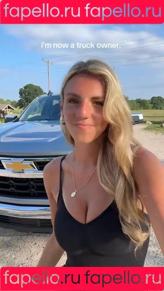 Annie Agar Onlyfans Photo Gallery 