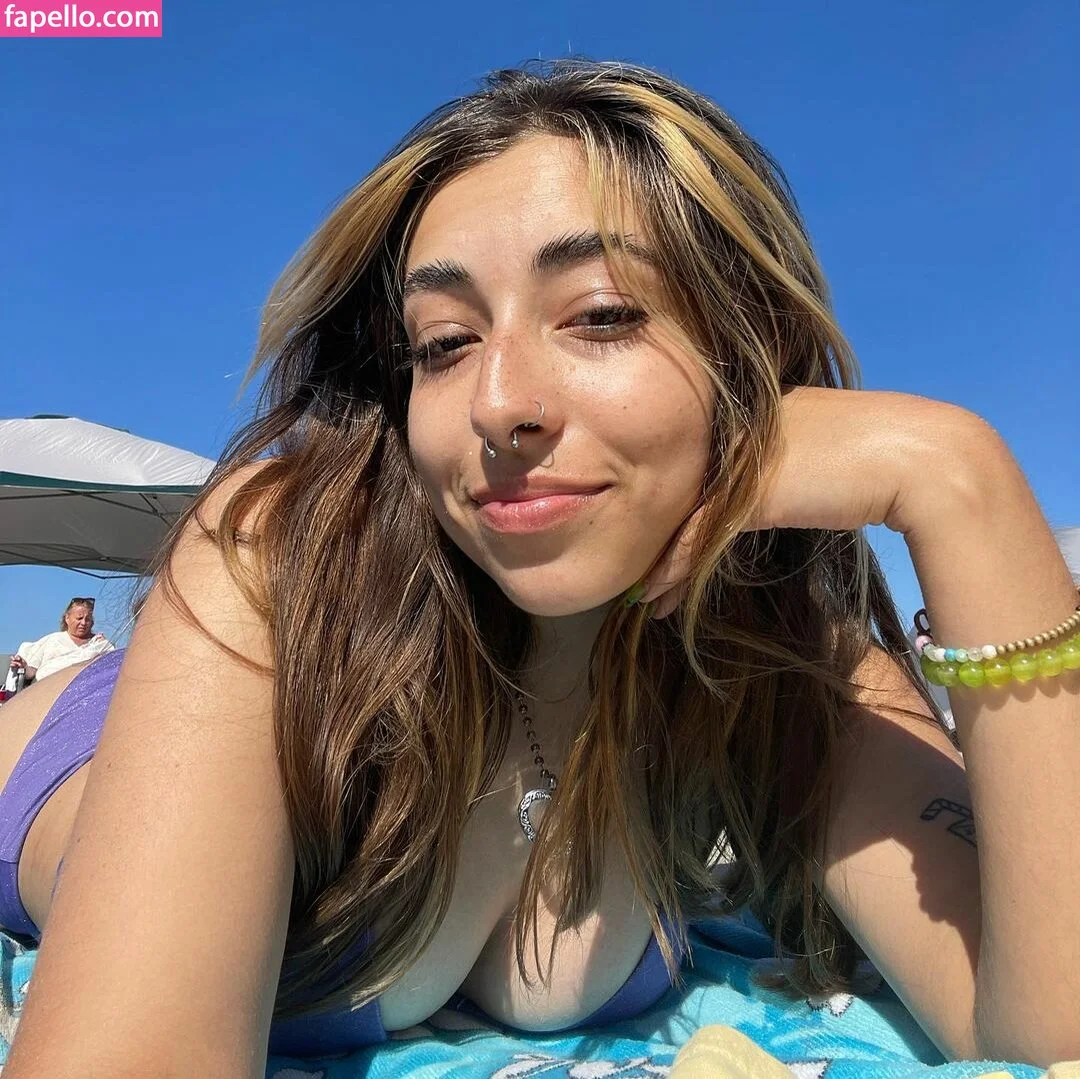 Tiana Renay Onlyfans Photo Gallery 