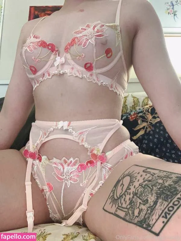 Dumb Pup Onlyfans Photo Gallery 