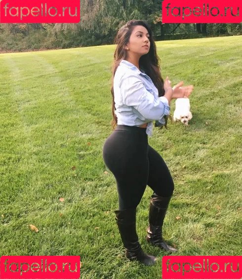 Rosalind Cynthia Kumar Onlyfans Photo Gallery 