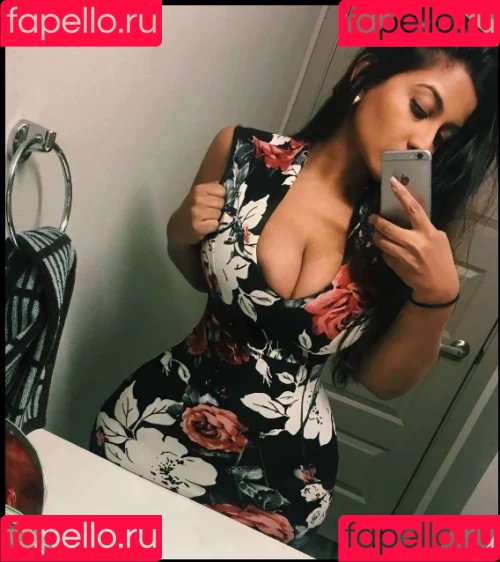 Rosalind Cynthia Kumar Onlyfans Photo Gallery 