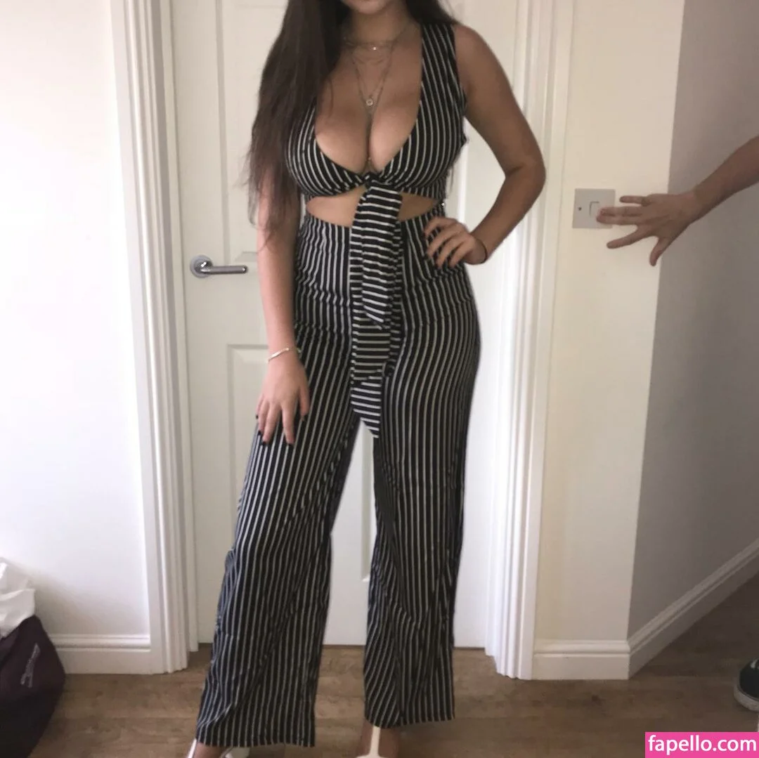 Lydia Harrison Onlyfans Photo Gallery 