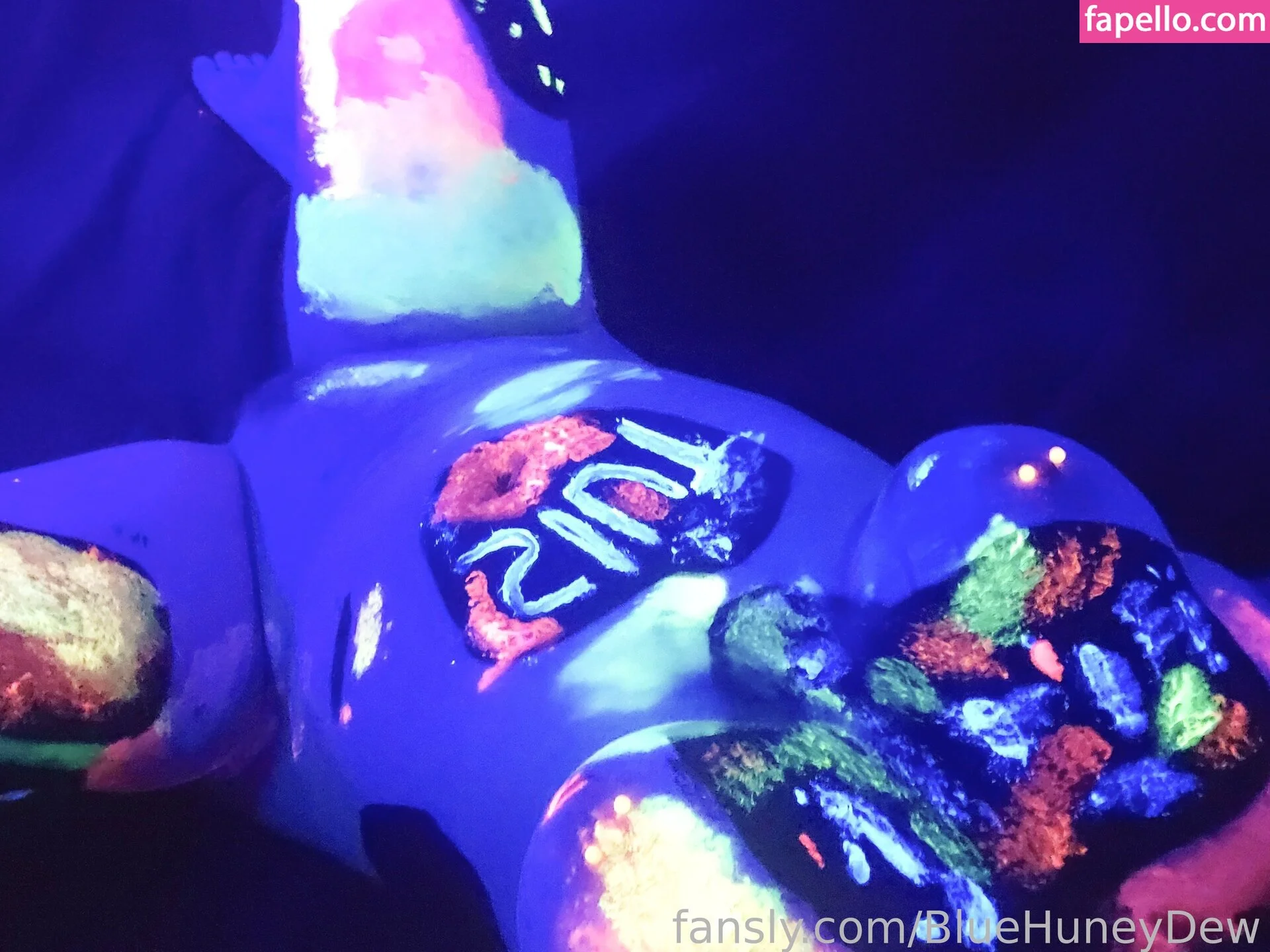 BlueHuneyDew Onlyfans Photo Gallery 