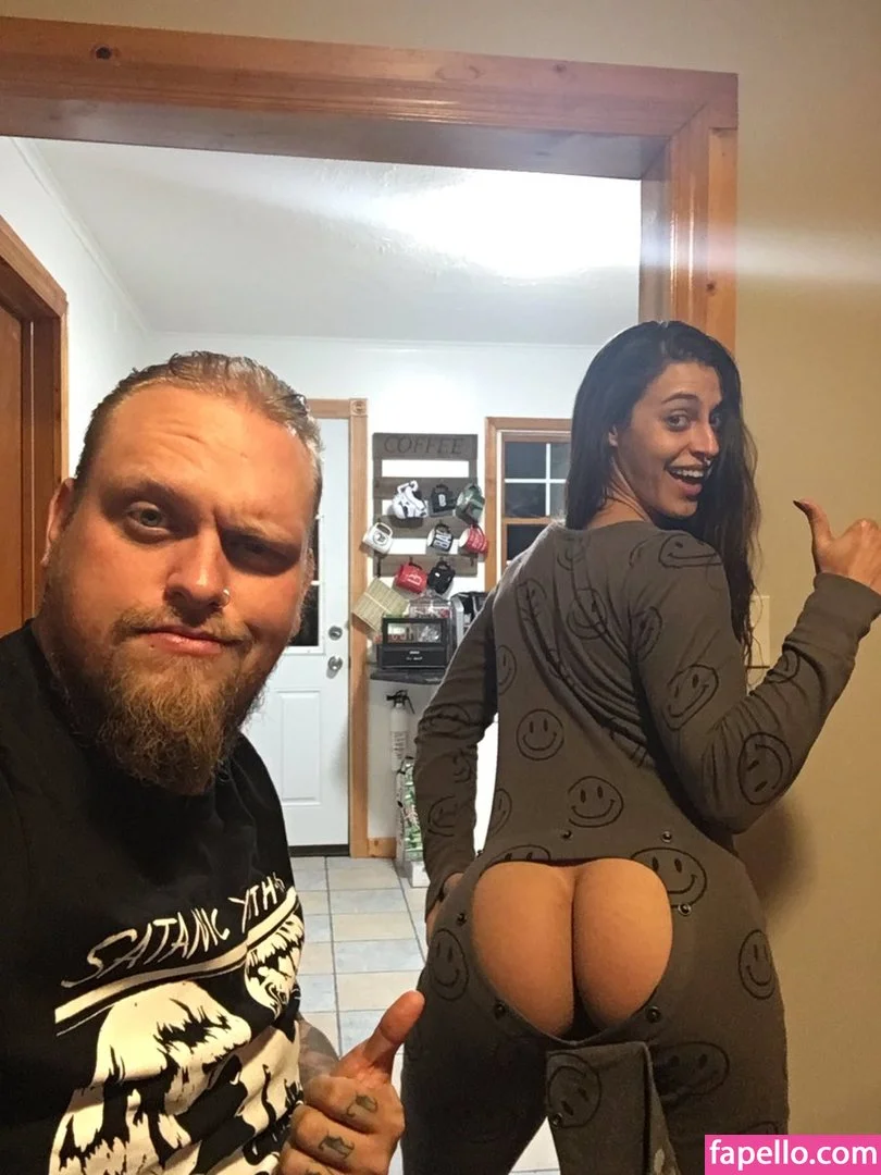 Roxy Revolution Onlyfans Photo Gallery 