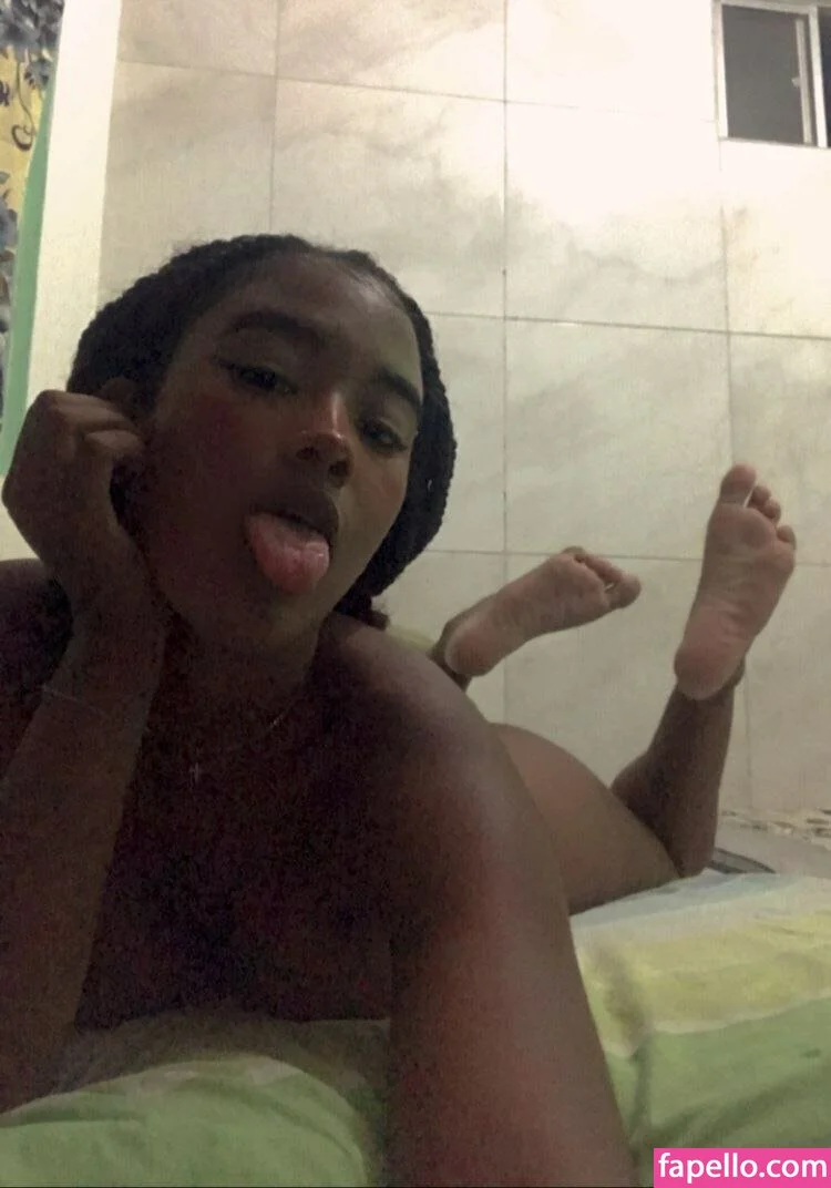 ninfetinhavivi Onlyfans Photo Gallery 