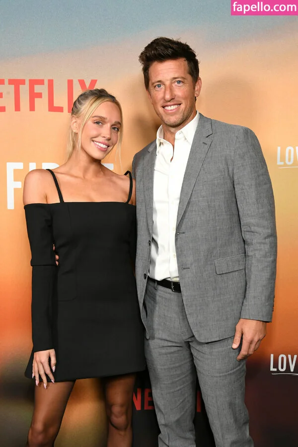 Alex Cooper Onlyfans Photo Gallery 