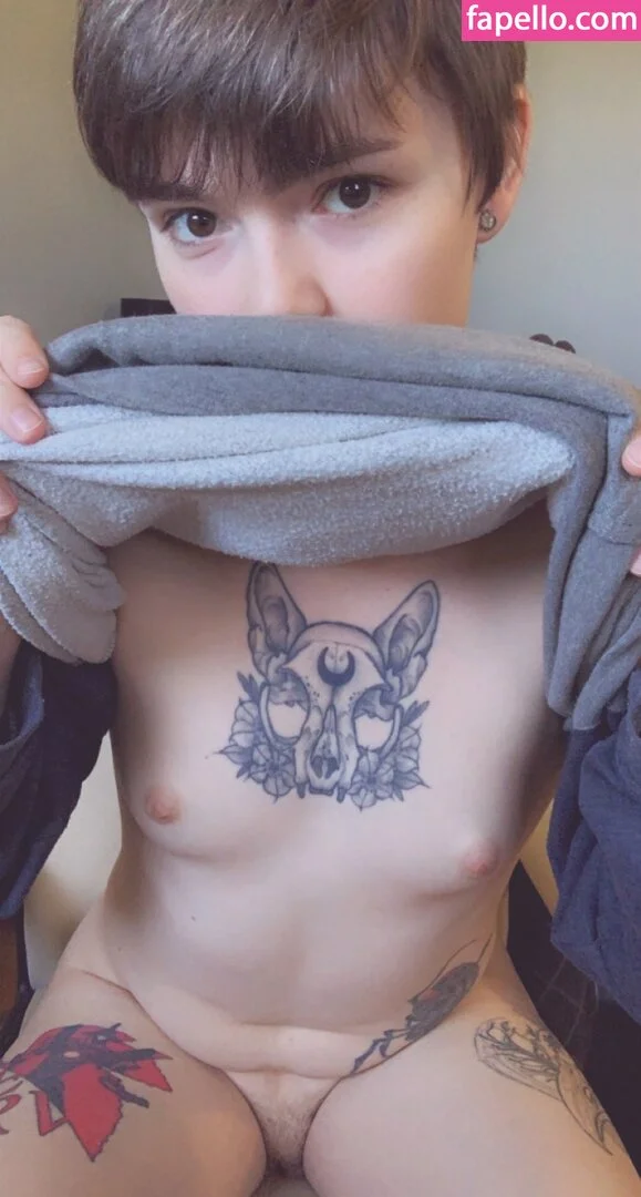 Lain Arbor Onlyfans Photo Gallery 