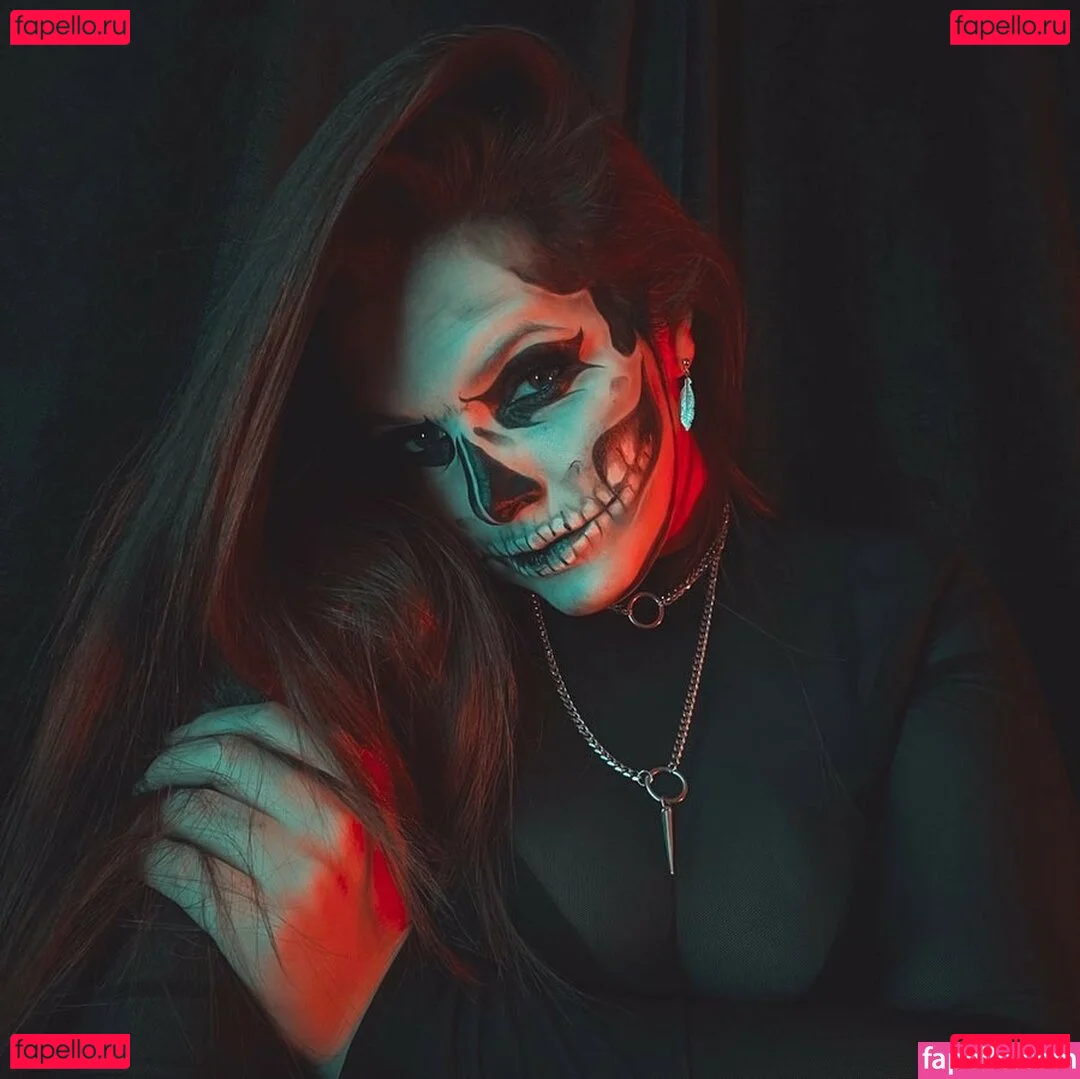 Cherry Wallis Onlyfans Photo Gallery 