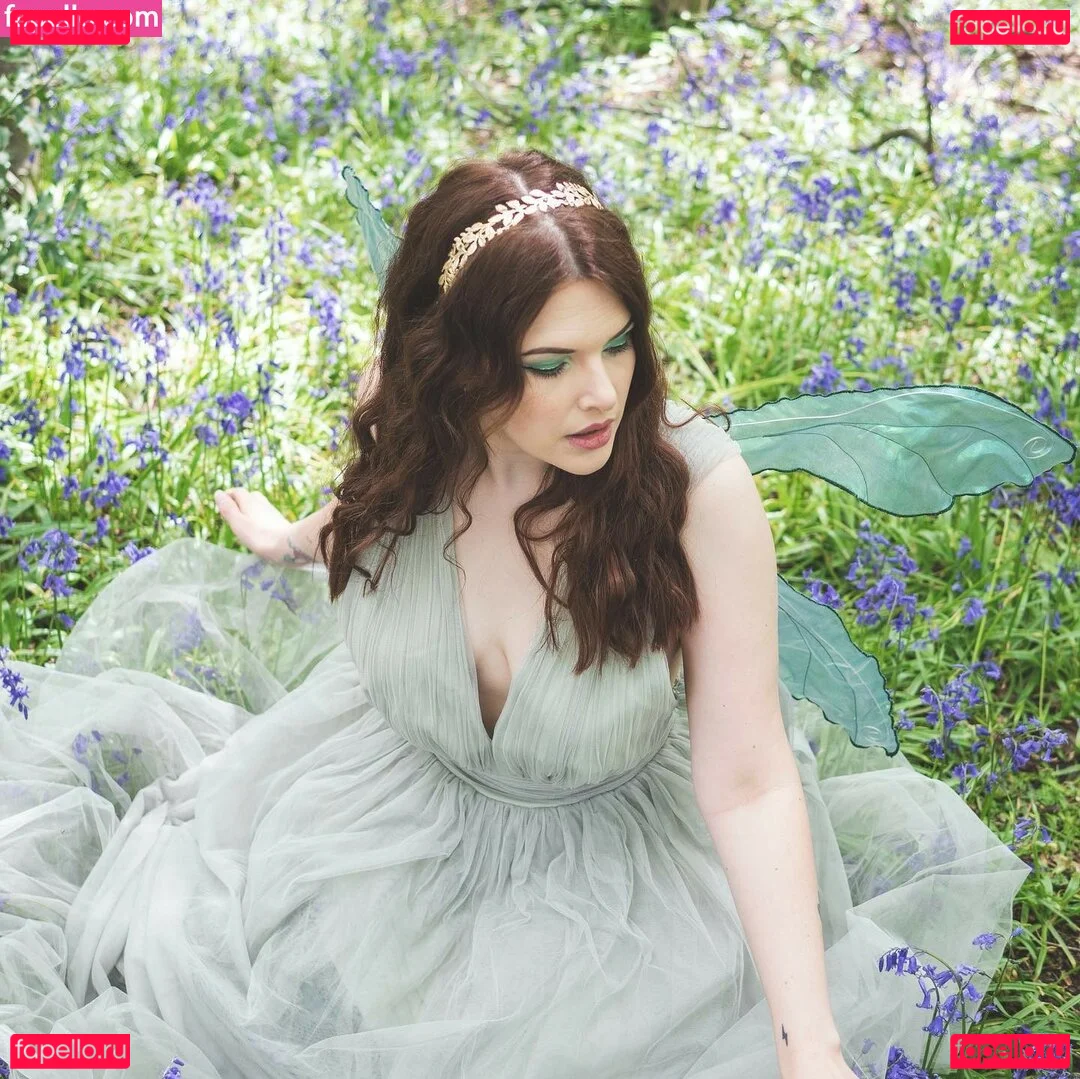 Cherry Wallis Onlyfans Photo Gallery 