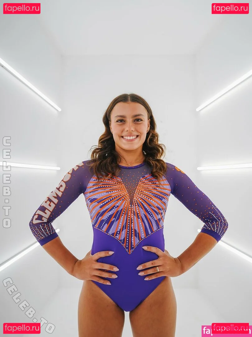 Emma Malewski Onlyfans Photo Gallery 