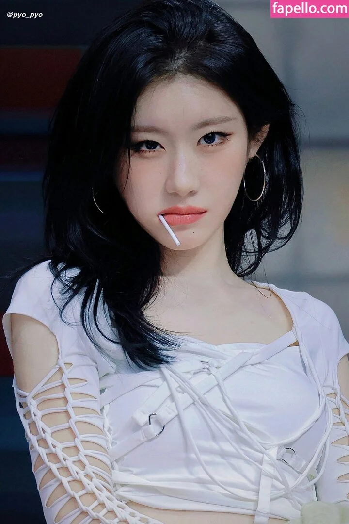 Chaeryeong Onlyfans Photo Gallery 