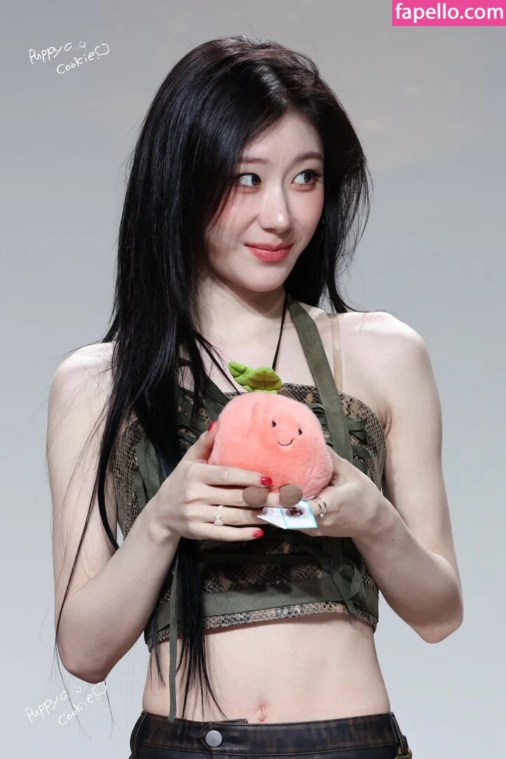 Chaeryeong Onlyfans Photo Gallery 