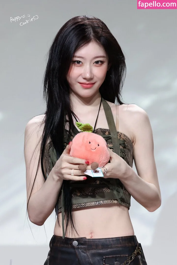 Chaeryeong Onlyfans Photo Gallery 