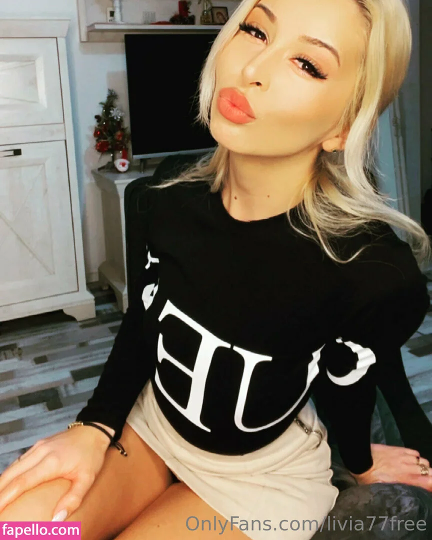 livia77free Onlyfans Photo Gallery 