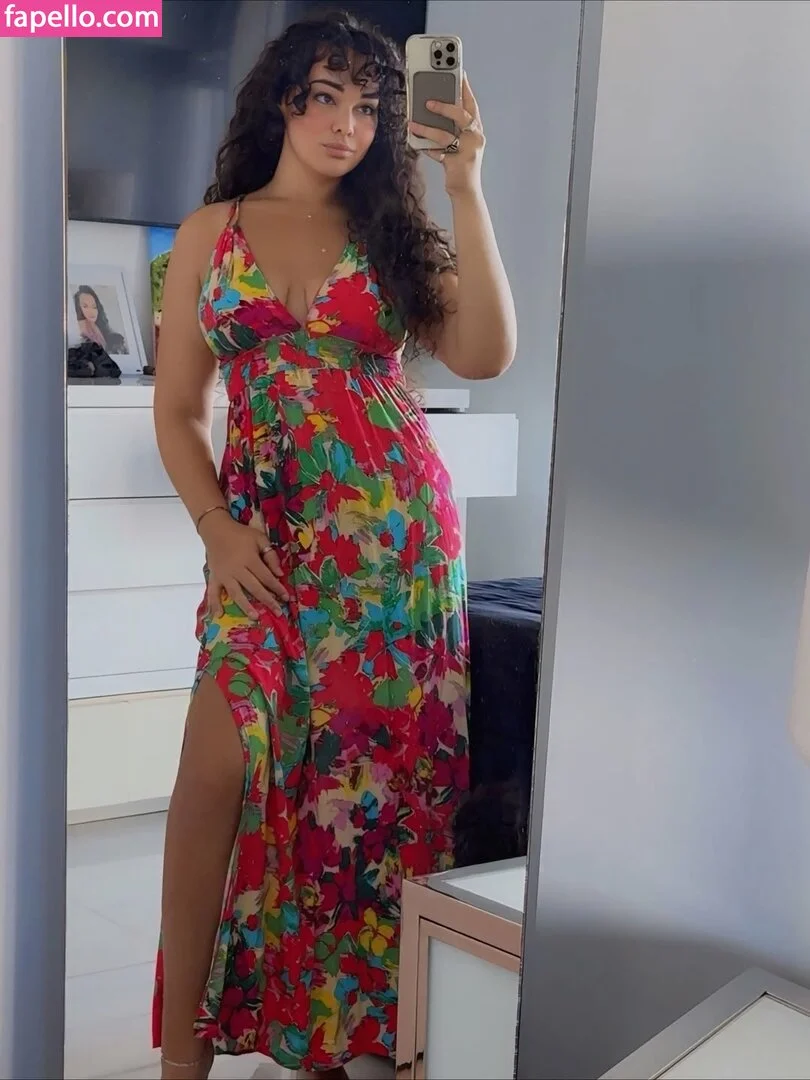 React GirlsYT Onlyfans Photo Gallery 