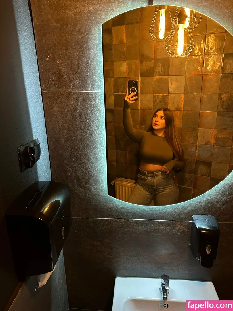 arinkoo Onlyfans Photo Gallery 