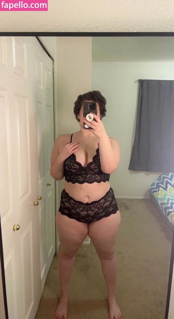 Nicole Babes 98 Onlyfans Photo Gallery 