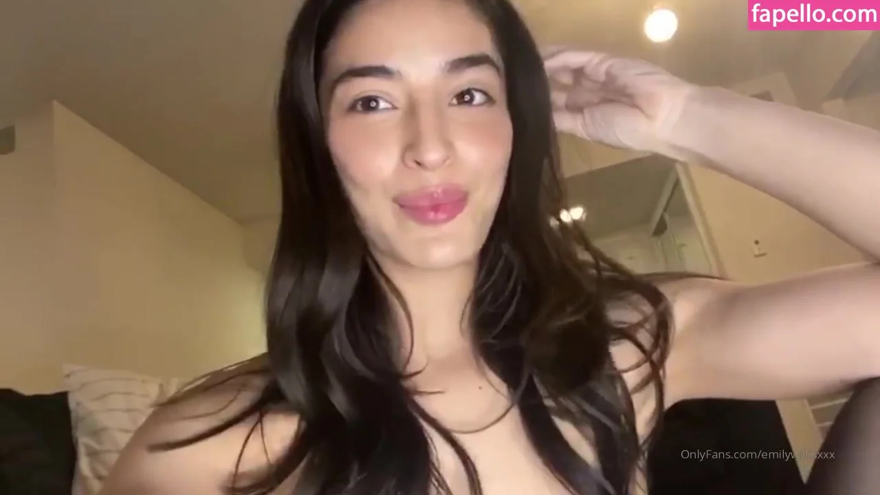 Emilywillisxx Onlyfans Photo Gallery 