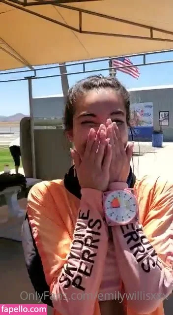 Emilywillisxx Onlyfans Photo Gallery 