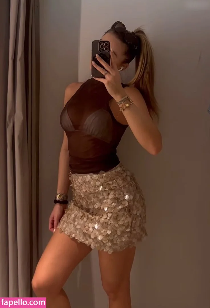 Vicces Onlyfans Photo Gallery 