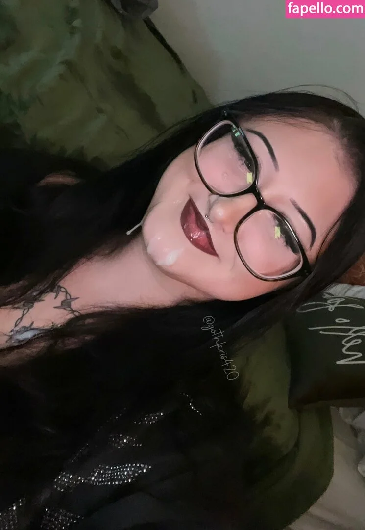 gothkris420 Onlyfans Photo Gallery 