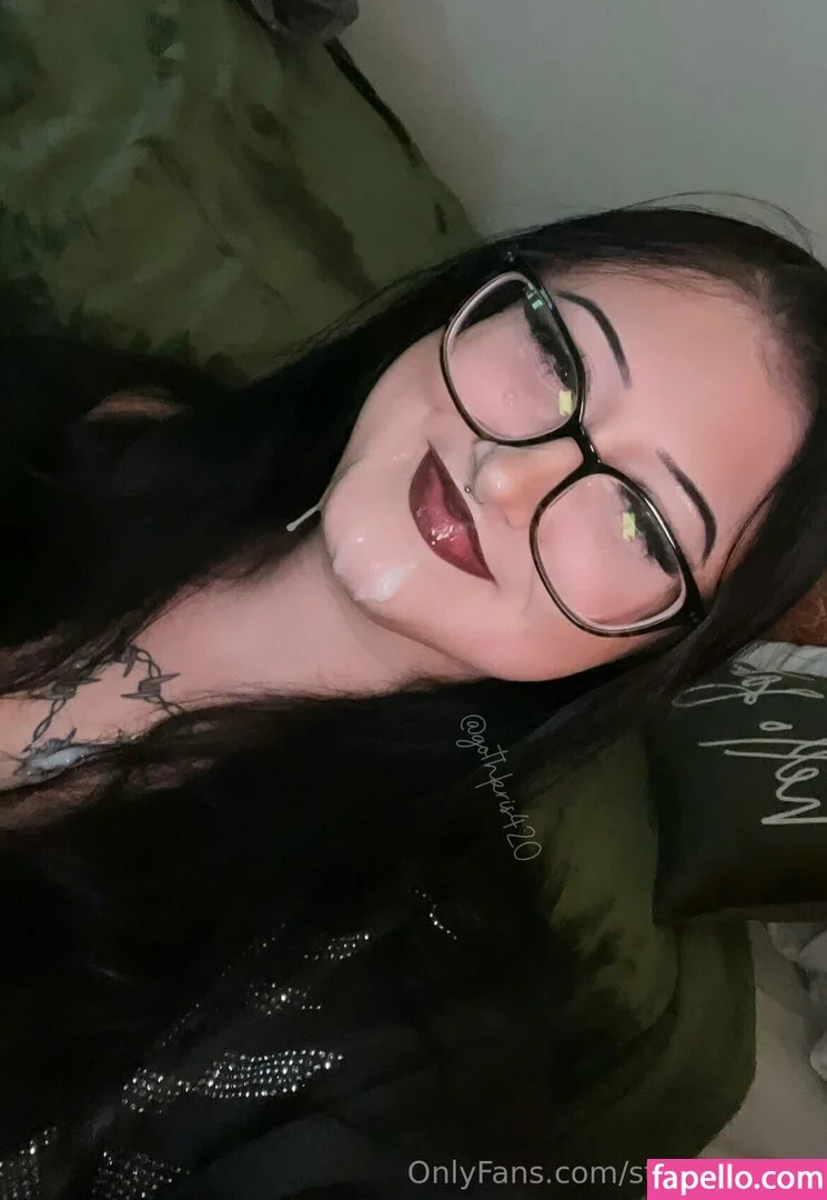 gothkris420 Onlyfans Photo Gallery 