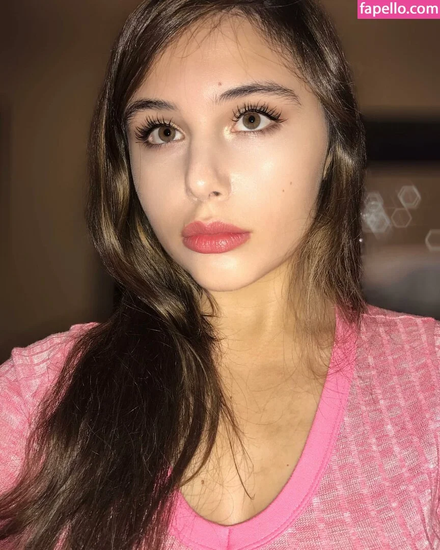 Vienna Maryce Onlyfans Photo Gallery 