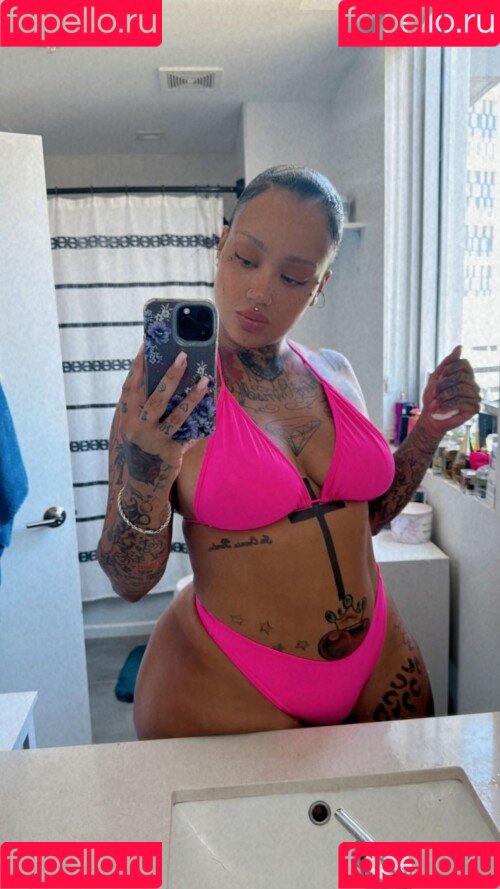 Donna Lombardi Onlyfans Photo Gallery 