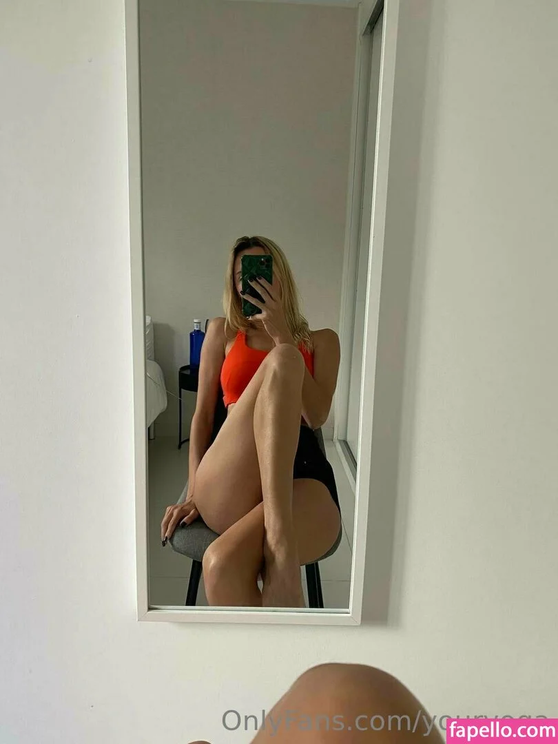 youryoga Onlyfans Photo Gallery 