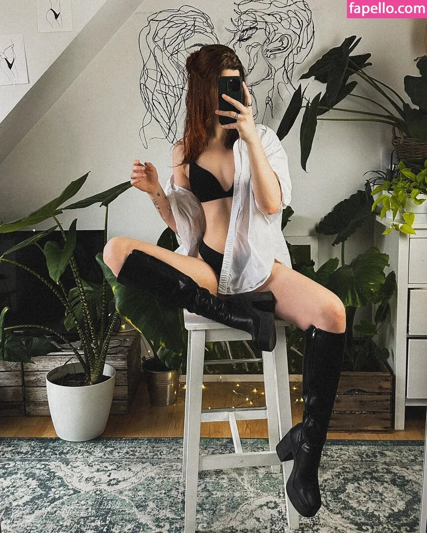 Leonie Busse Onlyfans Photo Gallery 