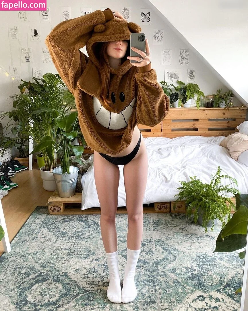 Leonie Busse Onlyfans Photo Gallery 