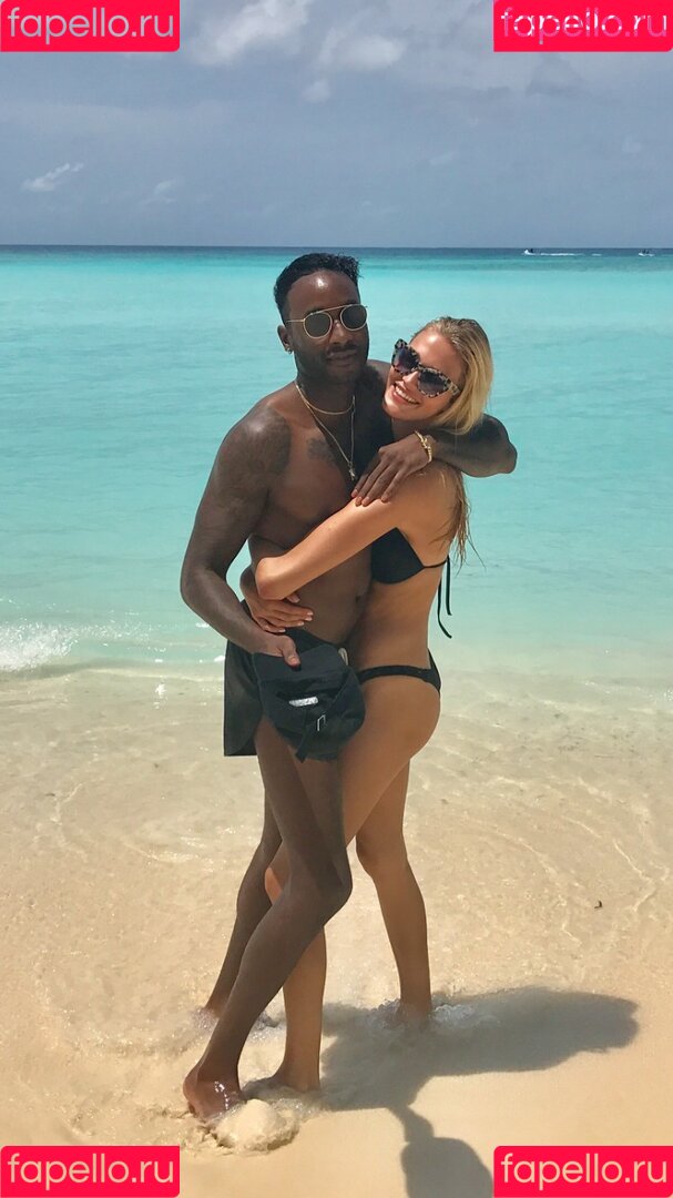 Noel Berry Onlyfans Photo Gallery 