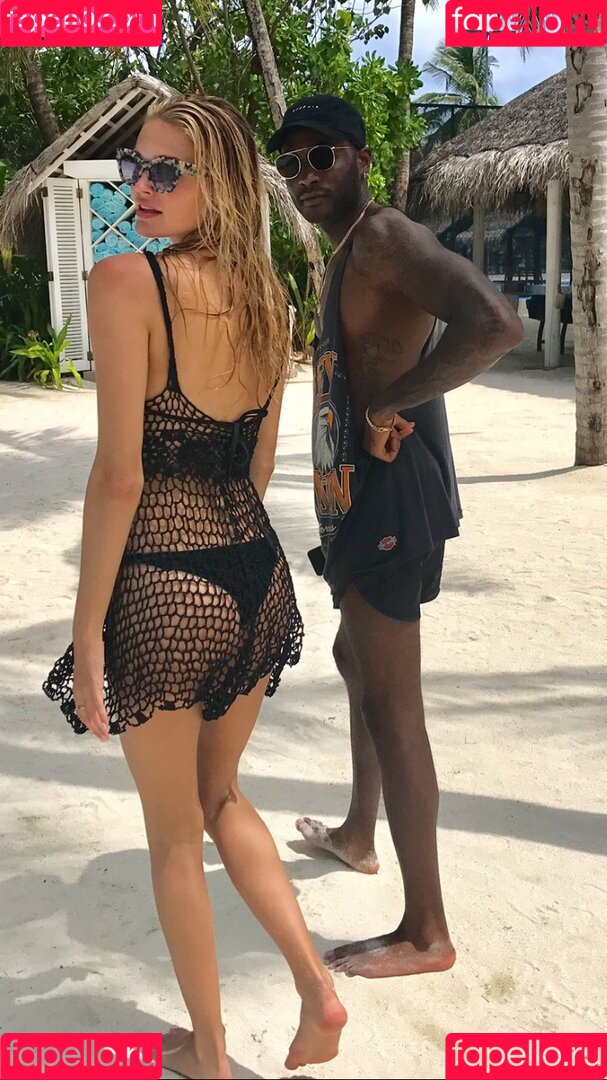 Noel Berry Onlyfans Photo Gallery 