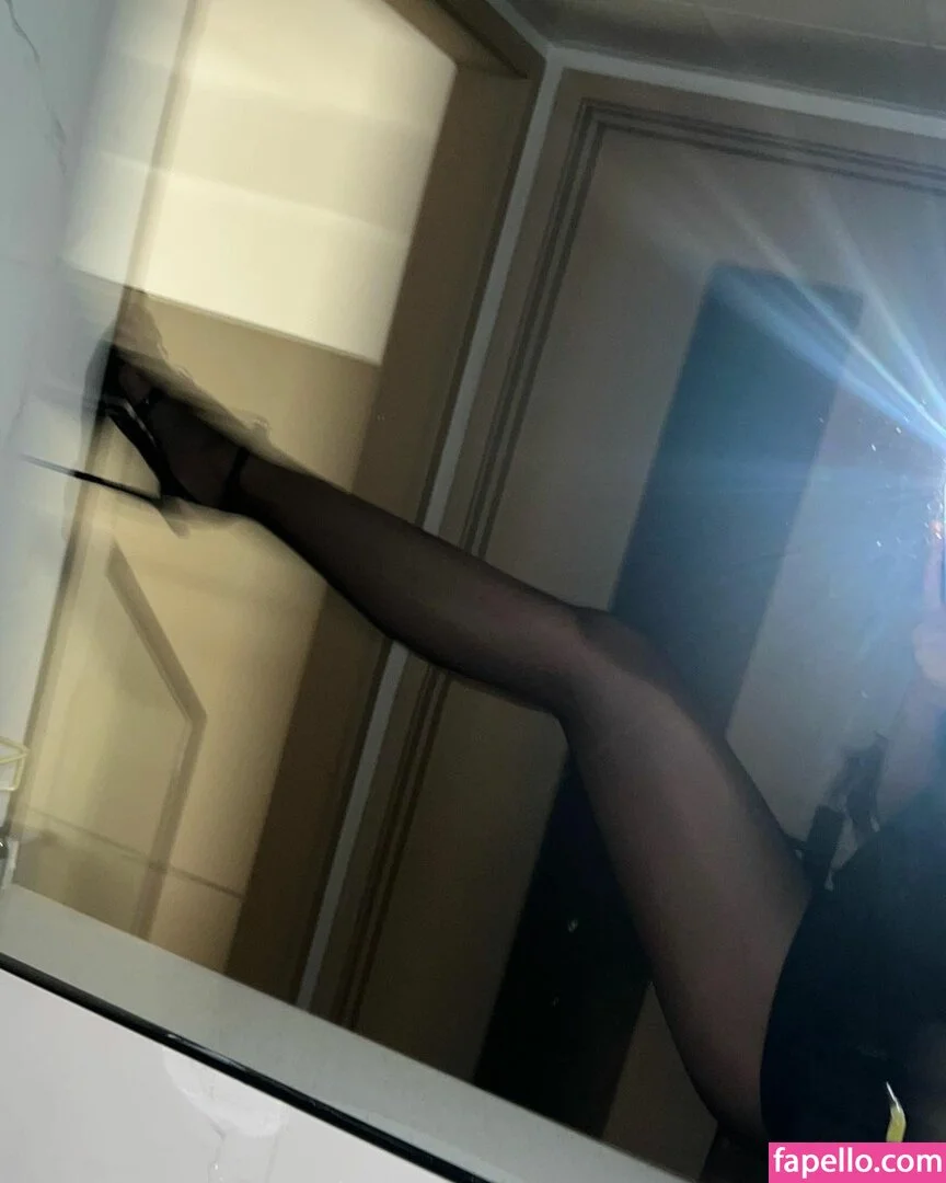 Cher Lee Onlyfans Photo Gallery 