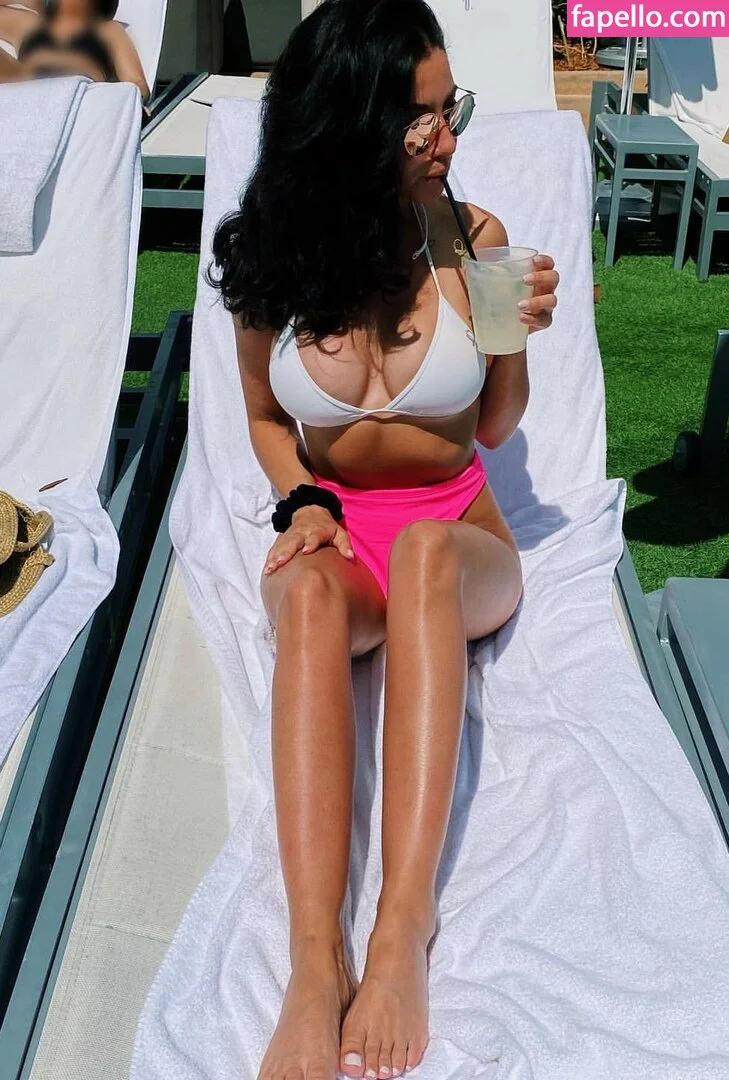 Sara Pre Onlyfans Photo Gallery 