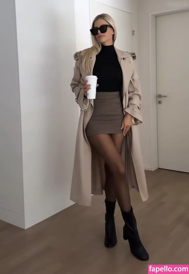 Sophia Schönherr Onlyfans Photo Gallery 