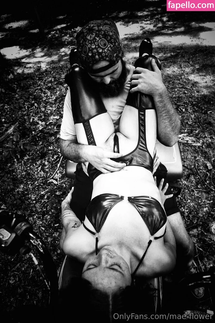 mae-flower Onlyfans Photo Gallery 