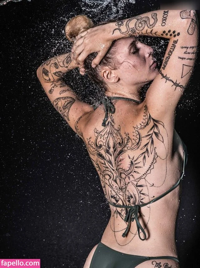 Lisaxptc Onlyfans Photo Gallery 