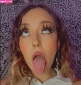 spitbabiee Onlyfans Photo Gallery 